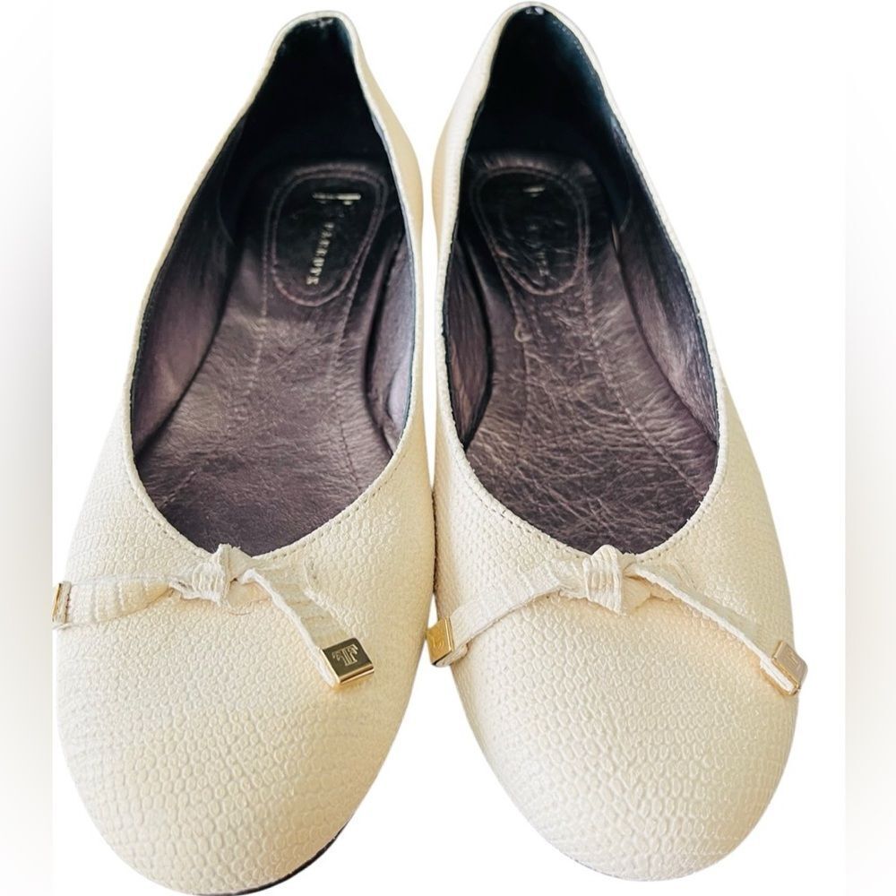 FARRUTX All leather cream ballerina flats, tie front, EU 38, size 7.5.